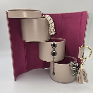 VLANDO Travel Jewelry Organizer Box Beige Faux Leather Roll Pink Lining EUC